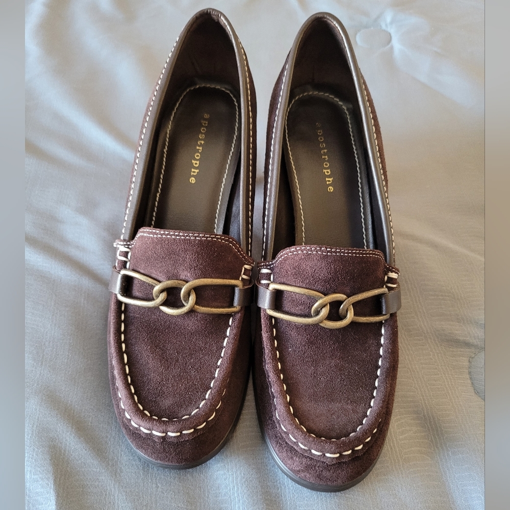 Apostrophe Suede Loafer Pump - Brown, Sz 7.5M